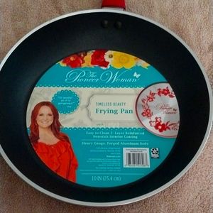 Pioneer Woman skillet